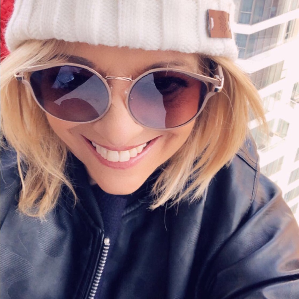 Meet your Posher, Carmen